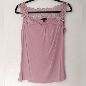 Tahari Lacey Scoop Neck Tank Top in Dusty Pink